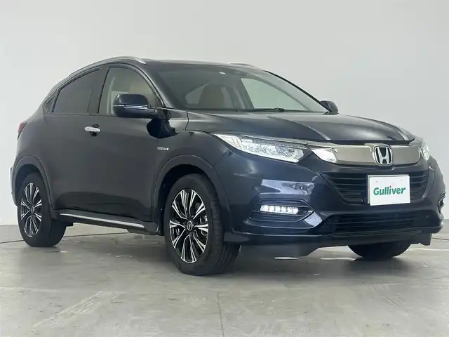 ホンダ ヴェゼル ハイブリッド Z ホンダセンシング 愛知県 2019(令1)年 3.3万km ミッドナイトブルービームM ホンダセンシング　/レーダークルーズコントロール　/衝突軽減ブレーキ　/純正ナビ　/フルセグTV　/Bluetooth　/バックカメラ　/ハーフレザーシート　/シートヒーター　/純正ドラレコ　/ビルトインETC　/ステアリグリモコン　/フォグランプ　/ルーフレール　/社外スタッドレス積載　