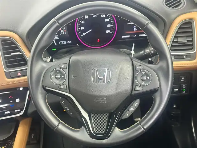 ホンダ ヴェゼル ハイブリッド Z ホンダセンシング 愛知県 2019(令1)年 3.3万km ミッドナイトブルービームM ホンダセンシング　/レーダークルーズコントロール　/衝突軽減ブレーキ　/純正ナビ　/フルセグTV　/Bluetooth　/バックカメラ　/ハーフレザーシート　/シートヒーター　/純正ドラレコ　/ビルトインETC　/ステアリグリモコン　/フォグランプ　/ルーフレール　/社外スタッドレス積載　
