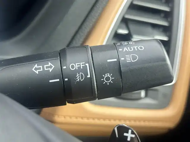 ホンダ ヴェゼル ハイブリッド Z ホンダセンシング 愛知県 2019(令1)年 3.3万km ミッドナイトブルービームM ホンダセンシング　/レーダークルーズコントロール　/衝突軽減ブレーキ　/純正ナビ　/フルセグTV　/Bluetooth　/バックカメラ　/ハーフレザーシート　/シートヒーター　/純正ドラレコ　/ビルトインETC　/ステアリグリモコン　/フォグランプ　/ルーフレール　/社外スタッドレス積載　