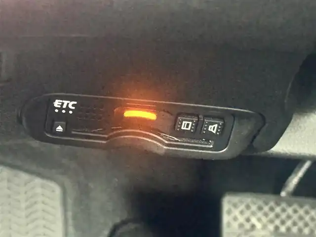 ホンダ ヴェゼル ハイブリッド Z ホンダセンシング 愛知県 2019(令1)年 3.3万km ミッドナイトブルービームM ホンダセンシング　/レーダークルーズコントロール　/衝突軽減ブレーキ　/純正ナビ　/フルセグTV　/Bluetooth　/バックカメラ　/ハーフレザーシート　/シートヒーター　/純正ドラレコ　/ビルトインETC　/ステアリグリモコン　/フォグランプ　/ルーフレール　/社外スタッドレス積載　
