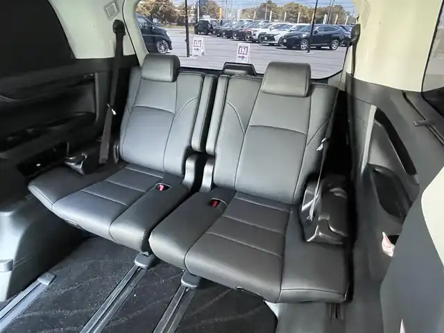 トヨタ アルファード S Cパッケージ 道央・札幌 2018(平30)年 7.6万km ブラック ４WD/社外メモリーナビ/CD/DVD/BT/フルセグ/社外フリップダウンモニター/トヨタセーフティセンス/プリクラッシュセーフティ/横滑り防止装置/レーダークルーズコントロール/レーンキープアシスト/クリアランスソナー/パーキングサポートブレーキ/ロードサインアシスト/バックカメラ/ビルトインETC/デジタルインナーミラー/アイドリングストップ/ECOMODE/両側パワースライドドア/パワーバックドア/前席/２列目パワーシート/D席メモリーシート/前席シートヒーター/前席エアシート/レザーシート/革巻きウッドコンビステアリング/ステアリングリモコン/ハンドルヒーター/AC100V/電動パーキング/ブレーキホールド/MTモード付AT/プッシュスタート/スマートキー/純正リモートスタート/LEDヘッドライト/オートライト/オートハイビーム/フォグランプ/電動格納ミラー/ウィンカーミラー/社外フロアマット/ドアバイザー/スペアキー/TRDエアロ/社外テールランプ
