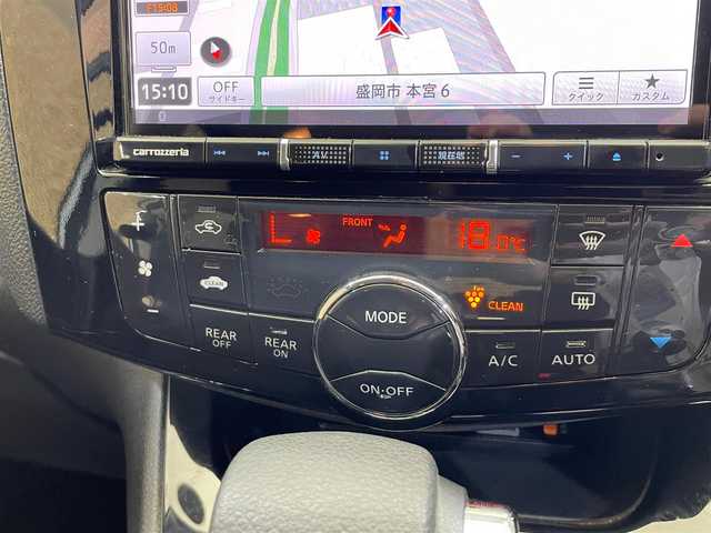 日産 セレナ ハイウェイS G Sハイブリッド 岩手県 2013(平25)年 8.1万km ブリリアントホワイトパール 福祉車両/手動運転装置（APドライブ）/カロッツェリアフリップダウンモニター/カロッツェリアナビ/横滑り防止装置/後席オートエアコン/両側パワースライドドア/ロールサンシェード/クルーズコントロール/アイドリングストップ/ETC/ドライブレコーダー/バックカメラ/純正16インチアルミホイール
