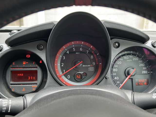 日産 フェアレディ Ｚ ニスモ 愛知県 2019(令1)年 1.7万km ブリリアントホワイトパール nismo専用エアロ/BOSEプレミアムサウンド/純正メーカーHDDナビ/フルセグTV・Bluetooth・CD・DVD・AM・FM・AUX/バックカメラ/純正レカロハーフレザーシート/nismoマフラー/レッドブレーキキャリパー/nismoカーボンキッキングプレート/HIDヘッドライト/純正19インチAW/ビルトインETC/センターコンソール/USBポート/ステアリングスイッチ/スマートキー/プッシュスタート/nismoフロアマット/電動格納ミラー/取扱説明書/保証書/スペアスマートキー