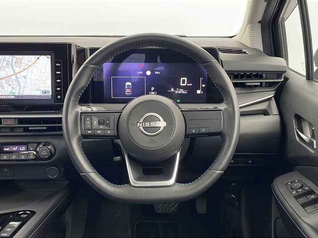 日産 ノート オーテック クロスオーバーFOUR 福島県 2022(令4)年 2.5万km 黒 純正ナビ/【AM/FM/BT/フルセグTV/DVD/CD】/全方位カメラ/デジタルインナーミラー/エマージェンシーブレーキ/ブレーキホールド/シートヒーター/LEDヘッドライト/BMS/ステアリングヒーター/スマートキー/スペアキー/ステアリングスイッチ/純正フロアマット/純正ホイールカバー/電格ミラー/ドアバイザー