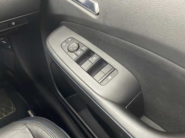 日産 ノート オーテック クロスオーバーFOUR 福島県 2022(令4)年 2.5万km 黒 純正ナビ/【AM/FM/BT/フルセグTV/DVD/CD】/全方位カメラ/デジタルインナーミラー/エマージェンシーブレーキ/ブレーキホールド/シートヒーター/LEDヘッドライト/BMS/ステアリングヒーター/スマートキー/スペアキー/ステアリングスイッチ/純正フロアマット/純正ホイールカバー/電格ミラー/ドアバイザー