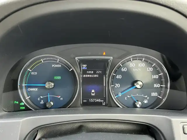 トヨタ クラウン ハイブリッド ロイヤルサルーンG 長野県 2017(平29)年 15.8万km シルバー 　サンルーフ/　リアサンシェード/　イージークローザー/　全方位カメラ/　メモリ付きパワーシート/　シートヒーター/　ACC/　BSM/　LKA/　電動格納ミラー/　ビルトインETC/　オートライト/オートマチックハイビーム/　純正SDナビ（AM/FA/BT/TV/USB）