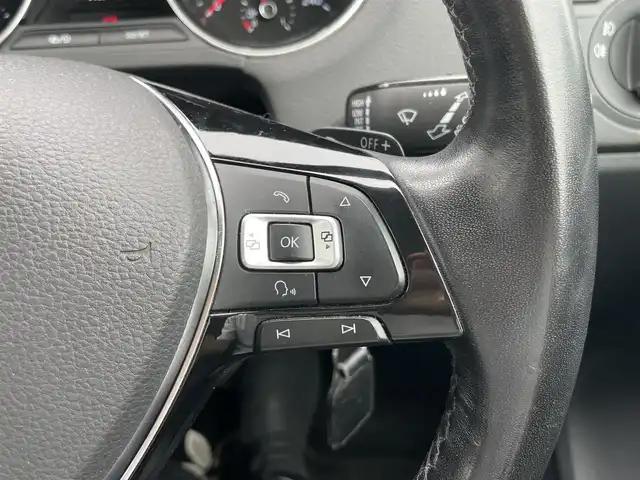 フォルクスワーゲン ポロ 新潟県 2014(平26)年 11.6万km 白 ワンオーナー/ターボ/純正ホイール夏タイヤ装着/純正ホイール冬タイヤ車載/メモリナビ/ワンセグテレビ/バックカメラ/クルーズコントロール/ETC/Bluetooth/純正フロアマット/スペアキー1個