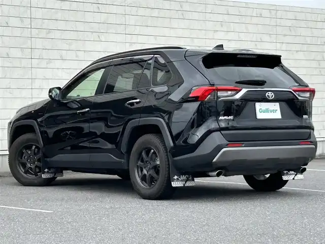 トヨタ ＲＡＶ４ ハイブリットG 茨城県 2021(令3)年 3.2万km アティチュードブラックマイカ ワンオーナー/サンルーフ/純正ディスプレイオーディオ＆ナビ機能有/(地デジTV・BT・ラジオ再生)/レーダークルーズコントロール/レーンアシスト/衝突軽減ブレーキ/コーナーセンサー/電動リアゲート/オートライト/LEDヘッドライト/社外17inアルミホイール/フロアマット/スマートキー/取扱説明書/保証書