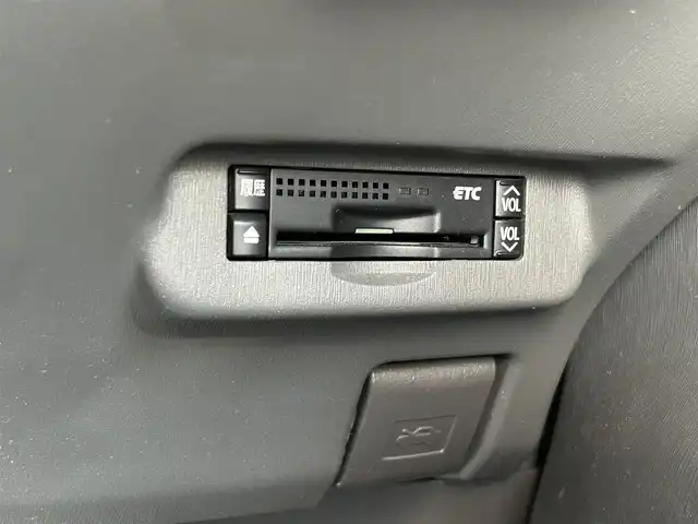 トヨタ プリウス S 和歌山県 2010(平22)年 6.4万km ブラック ディーラー純正ナビ（AM/FM/CD/DVD/HDD/AUX/SD/ワンセグTV）/ETC/純正フロアマット/純正ドアバイザー/プッシュスタート/オートライト