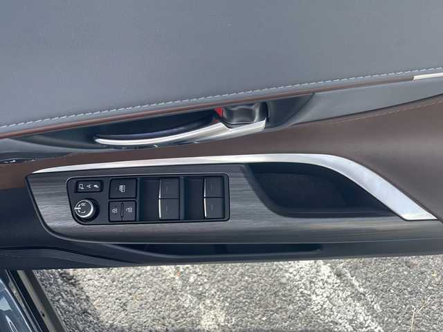 トヨタ ハリアー ハイブリッド Z レザーパッケージ 千葉県 2020(令2)年 3.9万km スレートグレーメタリック ナビ　革 バックカメラ　サイドカメラ　ＴＶ　ＥＴＣ　Ｂｔ　ハンドルヒーター　革巻きステアリング　オートブレーキホールド　電子パーキング　パワーシート　電動リアゲート　置くだけ充電　純正１９インチＡＷ