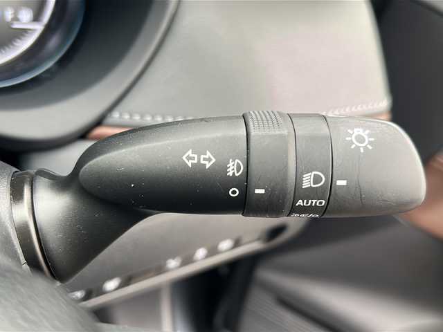 トヨタ ハリアー ハイブリッド Z レザーパッケージ 茨城県 2020(令2)年 3.9万km スレートグレーメタリック JBLサウンド/純正ナビ/　　【フルセグ、BT】/バックカメラ/全方位カメラ/トヨタセーフティセンス/LTA/PCS/BSM/クリアランスソナー/RCTA/HUD/RSA/レザーシート/シートエアコン/前席パワーシート/純正19インチAW /LEDオートライト/オートマチックハイビーム/純正フロアマット/パワーバックドア/ハンドルヒーター/ETC2.0/レーダークルーズコントロール/デジタルインナーミラー/スマートキー/プッシュスタート/取扱説明書