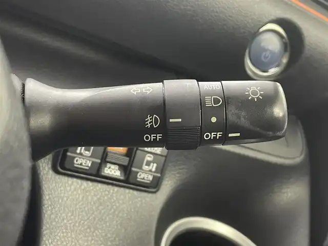 トヨタ シエンタ ハイブリッド ファンベースG 埼玉県 2018(平30)年 5.8万km ブラックマイカ 純正9型ナビ 全方位 両側電動 温シート ETC ドライブレコーダー コーナーセンサー クルーズコントロール オートハイビーム 衝突軽減 レーンキープアシスト スペアキー Bluetooth