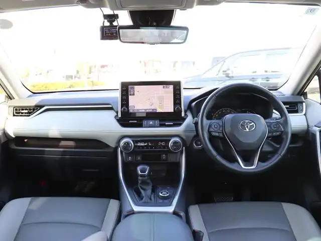トヨタ ＲＡＶ４ G Zパッケージ 神奈川県 2020(令2)年 2.7万km グレーメタリック ワンオーナー/ディスプレイオーディオ/ナビ：BluetoothAudio/アラウンドビューカメラ/クルーズコントロール/パワーシート（運転席）/ポジションメモリー/BSM/デジタルインナーミラー/ドライブレコーダー（前後）/純正フロアマット/プッシュスタート/ハンズフリーパワーバックドア/ETC2.0/LEDヘッドランプ/保証書/取説、ナビ説/スペアスマートキー