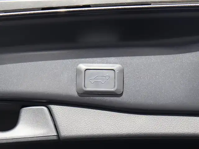 トヨタ ＲＡＶ４ G Zパッケージ 神奈川県 2020(令2)年 2.7万km グレーメタリック ワンオーナー/ディスプレイオーディオ/ナビ：BluetoothAudio/アラウンドビューカメラ/クルーズコントロール/パワーシート（運転席）/ポジションメモリー/BSM/デジタルインナーミラー/ドライブレコーダー（前後）/純正フロアマット/プッシュスタート/ハンズフリーパワーバックドア/ETC2.0/LEDヘッドランプ/保証書/取説、ナビ説/スペアスマートキー