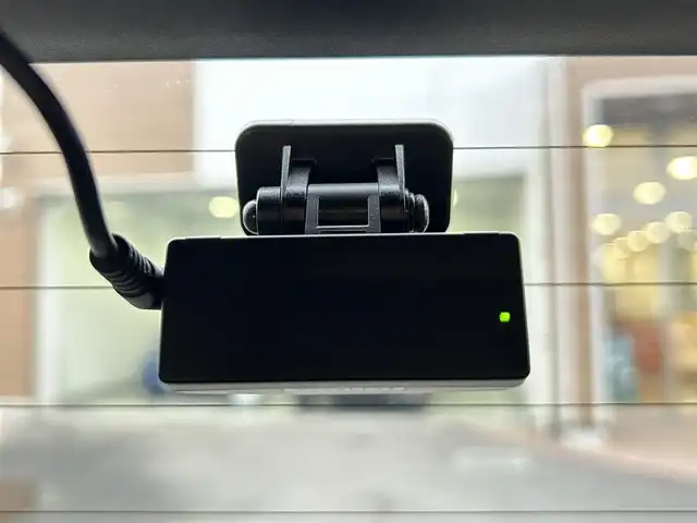 トヨタ シエンタ G 埼玉県 2017(平29)年 5.5万km グリーンマイカM 純正ナビ（Ｂｌｕｅｔｏｏｔｈ、ＣＤ、ＤＶＤ、ＴＶ）/バックカメラ/ＥＴＣ/前後ドラレコ/ワンオーナー/スペアキー１本/両側パワスラ/純正フロアマット/保証書/取扱説明書/ナビ取扱説明書/スマートキー/三列シート/オートライト/横滑り防止装置/レーンキープアシスト/衝突被害軽減システム