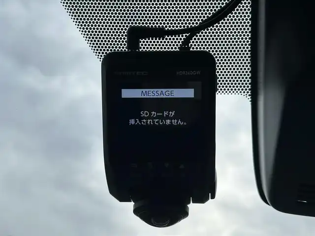 トヨタ シエンタ G 埼玉県 2017(平29)年 5.5万km グリーンマイカM 純正ナビ（Ｂｌｕｅｔｏｏｔｈ、ＣＤ、ＤＶＤ、ＴＶ）/バックカメラ/ＥＴＣ/前後ドラレコ/ワンオーナー/スペアキー１本/両側パワスラ/純正フロアマット/保証書/取扱説明書/ナビ取扱説明書/スマートキー/三列シート/オートライト/横滑り防止装置/レーンキープアシスト/衝突被害軽減システム