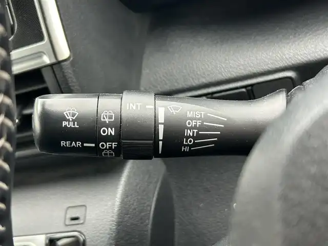 トヨタ シエンタ G 埼玉県 2017(平29)年 5.5万km グリーンマイカM 純正ナビ（Ｂｌｕｅｔｏｏｔｈ、ＣＤ、ＤＶＤ、ＴＶ）/バックカメラ/ＥＴＣ/前後ドラレコ/ワンオーナー/スペアキー１本/両側パワスラ/純正フロアマット/保証書/取扱説明書/ナビ取扱説明書/スマートキー/三列シート/オートライト/横滑り防止装置/レーンキープアシスト/衝突被害軽減システム