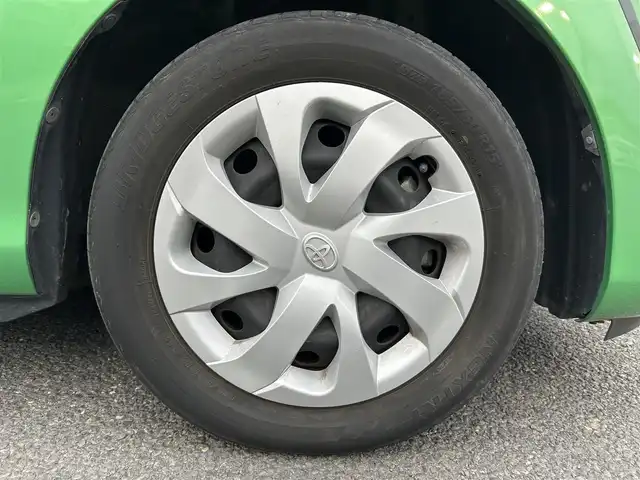 トヨタ シエンタ G 埼玉県 2017(平29)年 5.5万km グリーンマイカM 純正ナビ（Ｂｌｕｅｔｏｏｔｈ、ＣＤ、ＤＶＤ、ＴＶ）/バックカメラ/ＥＴＣ/前後ドラレコ/ワンオーナー/スペアキー１本/両側パワスラ/純正フロアマット/保証書/取扱説明書/ナビ取扱説明書/スマートキー/三列シート/オートライト/横滑り防止装置/レーンキープアシスト/衝突被害軽減システム