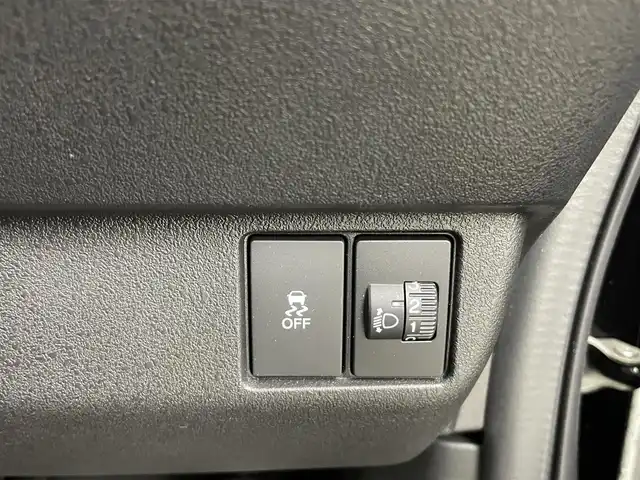 ホンダ Ｎ ＢＯＸ カスタム ターボ 大分県 2024(令6)年 2.2万km ミッドナイトブルービームM ホンダセンシング搭載/・衝突軽減ブレーキ/・先行車発進お知らせ機能/・歩行者事故低減ステアリング/・路外逸脱抑制制御機能/・標識認識機能/・渋滞追従機能付アダプティブクルーズコントロール/・車線維持支援システム/・誤発進抑制機能/・後方誤発進抑制機能/・近距離衝突軽減ブレーキ/・急アクセル抑制機能/・パーキングセンサーシステム/・オートハイビーム/マルチビューカメラシステム/純正9型ナビ　型式：LXU-242NBi/・フルセグTV、CD/DVD、BT対応、USB/・AppleCarPlay、AndroidAuto/ステアリングスイッチ/両側電動スライドドア/前後ドライブレコーダー　型式:DRH-229ND/ETC/ハーフレザーシート/・前席シートヒーター/パドルシフト/電動格納ミラー/純正フロアマット/オートライト/LEDヘッドライト/純正15インチアルミホイール/保証書、取説