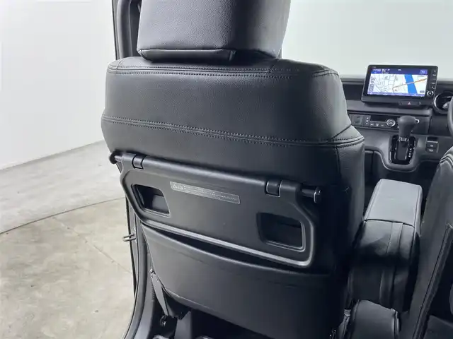 ホンダ Ｎ ＢＯＸ カスタム ターボ 大分県 2024(令6)年 2.2万km ミッドナイトブルービームM ホンダセンシング搭載/・衝突軽減ブレーキ/・先行車発進お知らせ機能/・歩行者事故低減ステアリング/・路外逸脱抑制制御機能/・標識認識機能/・渋滞追従機能付アダプティブクルーズコントロール/・車線維持支援システム/・誤発進抑制機能/・後方誤発進抑制機能/・近距離衝突軽減ブレーキ/・急アクセル抑制機能/・パーキングセンサーシステム/・オートハイビーム/マルチビューカメラシステム/純正9型ナビ　型式：LXU-242NBi/・フルセグTV、CD/DVD、BT対応、USB/・AppleCarPlay、AndroidAuto/ステアリングスイッチ/両側電動スライドドア/前後ドライブレコーダー　型式:DRH-229ND/ETC/ハーフレザーシート/・前席シートヒーター/パドルシフト/電動格納ミラー/純正フロアマット/オートライト/LEDヘッドライト/純正15インチアルミホイール/保証書、取説