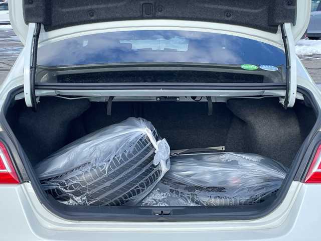 日産 ティアナ XL 道央・札幌 2015(平27)年 2.6万km ブリリアントホワイトパール ワンオーナー/メーカーオプションナビ/【ＣＤ／ＤＶＤ／ＢＴ／フルセグＴＶ／ＡＵＸ】/フロント／サイド／バックカメラ/アラウンドビューモニター/ＭＯＤ【移動物検知機能】/ブレーキアシスト/レーンキープアシスト/ブラインドスポットモニタリング/横滑り防止装置/革巻きステアリング/ステアリングスイッチ/クルーズコントロール/オートライト/ＨＩＤ/ウィンカーミラー/電動格納ミラー/純正ドアバイザー/純正ＡＷ付夏タイヤ積み込み/取扱説明書/新車時保証書