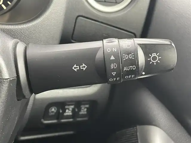 日産 デイズ ルークス ハイウェイスターターボ 熊本県 2015(平27)年 7.9万km ホワイトパール 純正ナビ/・AM/FM/CD/DVD/SD/AUX/iPod/USB/BT/・フルセグTV/全周囲カメラ/・フロント/サイド/バック/横滑り防止機能/アイドリングストップ/衝突被害軽減システム/革巻きステアリング/・ステアリングリモコン/オートライト/・HIDライト/・フォグランプ/電動格納ミラー/・ウィンカーミラー/純正ドライブレコーダー（前方）/ETC/純正フロアマット/純正アルミホイール/スマートキー/・スペアキー