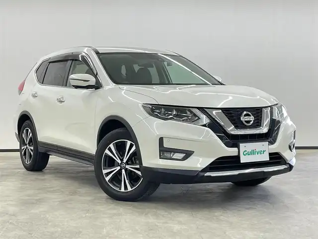 日産 エクストレイル 20Xi 長崎県 2019(令1)年 5.8万km ブリリアントホワイトパール 純正7インチナビ　（MM319D-W）/・フルセグTV　CD/DVD/SD/Bluetooth/4WD/寒冷地仕様/プロパイロット/バックカメラ/インテリジェントアラウンドビューモニター/インテリジェントルームミラー/ETC/前後ドライブレコーダー/衝突軽減ブレーキ/横滑り防止/レーンキープアシスト/ステアリングスイッチ/アダプティブクルーズコントロール/コーナーセンサー/ダウンヒルアシストコントロール/シートヒーター/アイドリングストップ/プッシュスタート/純正エンジンスターター/純正フロアマット/純正18インチAW