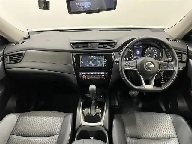 日産 エクストレイル 20Xi 長崎県 2019(令1)年 5.8万km ブリリアントホワイトパール 純正7インチナビ　（MM319D-W）/・フルセグTV　CD/DVD/SD/Bluetooth/4WD/寒冷地仕様/プロパイロット/バックカメラ/インテリジェントアラウンドビューモニター/インテリジェントルームミラー/ETC/前後ドライブレコーダー/衝突軽減ブレーキ/横滑り防止/レーンキープアシスト/ステアリングスイッチ/アダプティブクルーズコントロール/コーナーセンサー/ダウンヒルアシストコントロール/シートヒーター/アイドリングストップ/プッシュスタート/純正エンジンスターター/純正フロアマット/純正18インチAW