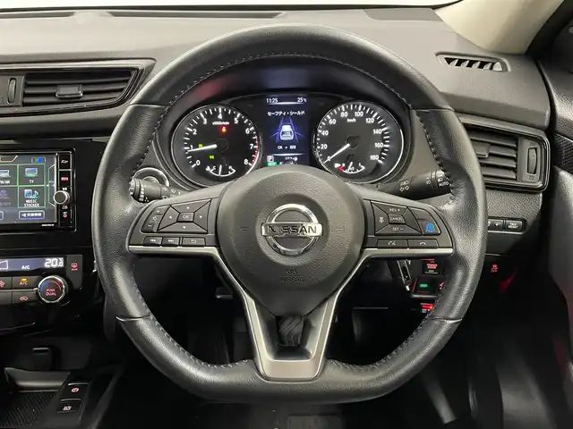 日産 エクストレイル 20Xi 長崎県 2019(令1)年 5.8万km ブリリアントホワイトパール 純正7インチナビ　（MM319D-W）/・フルセグTV　CD/DVD/SD/Bluetooth/4WD/寒冷地仕様/プロパイロット/バックカメラ/インテリジェントアラウンドビューモニター/インテリジェントルームミラー/ETC/前後ドライブレコーダー/衝突軽減ブレーキ/横滑り防止/レーンキープアシスト/ステアリングスイッチ/アダプティブクルーズコントロール/コーナーセンサー/ダウンヒルアシストコントロール/シートヒーター/アイドリングストップ/プッシュスタート/純正エンジンスターター/純正フロアマット/純正18インチAW
