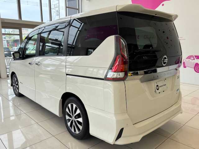 日産 セレナ ハイウェイスター Vセレクション 埼玉県 2018(平30)年 4.4万km ブリリアントホワイトパール エマージェンシーブレーキ/プロパイロット/純正SDナビ/　　CD/DVD/BT/フルセグ/AUX/アラウンドビューモニター/両側パワースライドドア/LEDオートライト/純正16インチアルミホイール/デジタルインナーミラー/ステアリングスイッチ/アイドリングストップ/USBポート/スマートキー/ETC/禁煙車