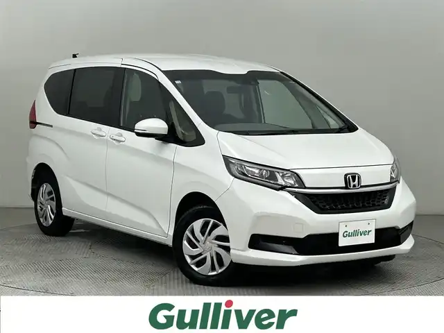 ホンダ フリード G 道央・札幌 2023(令5)年 1.9万km プラチナホワイトパール ・４WD/・コンフォートビューパッケージ/・ホンダセンシング/・ギャザーズナビ/　CD/DVD/SD/BT/フルセグ/・バックカメラ/・ビルトインETC/・衝突軽減ブレーキ/・レーダークルーズコントロール/・レーンキープアシスト/・リアコーナーセンサー/・両側パワースライドドア/・前席シートヒーター/・アイドリングストップ/・ステアリングスイッチ/・LEDヘッドライト/・フォグライト/・オートライト/・プッシュスタート/・スマートキー
