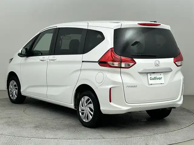 ホンダ フリード G 道央・札幌 2023(令5)年 1.9万km プラチナホワイトパール ・４WD/・コンフォートビューパッケージ/・ホンダセンシング/・ギャザーズナビ/　CD/DVD/SD/BT/フルセグ/・バックカメラ/・ビルトインETC/・衝突軽減ブレーキ/・レーダークルーズコントロール/・レーンキープアシスト/・リアコーナーセンサー/・両側パワースライドドア/・前席シートヒーター/・アイドリングストップ/・ステアリングスイッチ/・LEDヘッドライト/・フォグライト/・オートライト/・プッシュスタート/・スマートキー