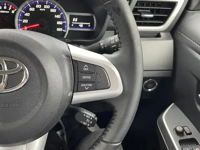 トヨタ ルーミー カスタムG 島根県 2019(令1)年 2.5万km パールホワイトⅢ 登録時走行距離24911km/純正ナビ(AM/FM/Bluetooth/CD/DVD)/フルセグテレビ/全方位カメラ/両側パワースライドドア/クルーズコントロール/コーナーセンサー/純正アルミホイール/LEDヘッドライト/オートマチックハイビーム/ドライブレコーダー前後/衝突軽減システム/ステアリングスイッチ/スマートキー/プッシュスタート/シートヒーター