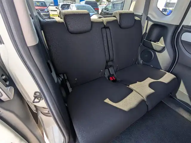 ホンダ Ｎ ＢＯＸ カスタム G SSパッケージ 福井県 2015(平27)年 5.6万km プレミアムホワイトパールⅡ ４WD/パイオニアサイバーナビ/フルセグテレビ/バックカメラ/両側パワースライドドア/衝突被害軽減システム/横滑り防止装置/盗難防止装置/アイドリングストップ/後席サンシェード/シートヒーター/純正フロアマット/ダブル＋サイドエアバッグ/カーテンエアバッグ/チップアップシート/キセノンヘッドライト/Fフォグ/電格ミラー/純正14インチAW/スマートキー