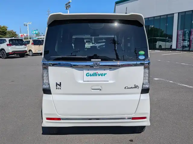 ホンダ Ｎ ＢＯＸ カスタム G SSパッケージ 福井県 2015(平27)年 5.6万km プレミアムホワイトパールⅡ ４WD/パイオニアサイバーナビ/フルセグテレビ/バックカメラ/両側パワースライドドア/衝突被害軽減システム/横滑り防止装置/盗難防止装置/アイドリングストップ/後席サンシェード/シートヒーター/純正フロアマット/ダブル＋サイドエアバッグ/カーテンエアバッグ/チップアップシート/キセノンヘッドライト/Fフォグ/電格ミラー/純正14インチAW/スマートキー