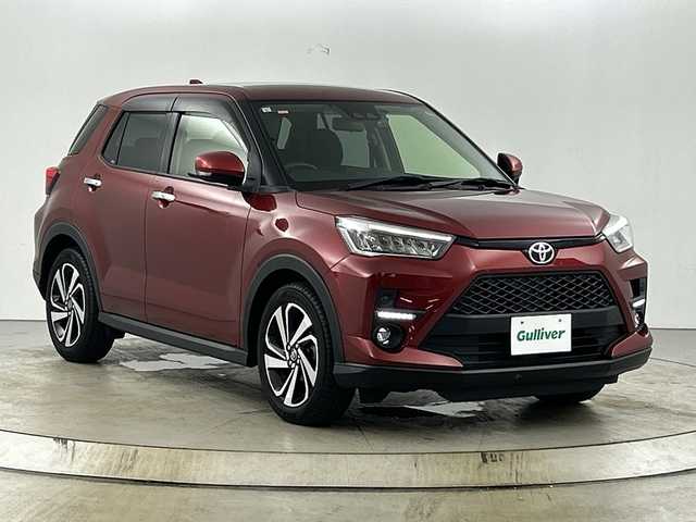 トヨタ ライズ Z 愛知県 2021(令3)年 4.9万km ファイアークォーツレッドM 禁煙車/純正7インチナビ/(CD/TV/Bluetooth)/バックカメラ/スマートアシスト/・衝突軽減ブレーキ/・レーンキープアシスト/・オートマチックハイビーム/・レーダークルーズコントロール/ブラインドスポットモニター/コーナーセンサー/前後ドライブレコーダー/ETC/前席シートヒーター/純正17インチアルミホイール/プッシュスタート/スマートキー/LEDヘッドライト/フロントフォグランプ/オートライト/純正フロアマット/ステアリングスイッチ