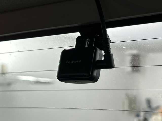 トヨタ ライズ Z 愛知県 2021(令3)年 4.9万km ファイアークォーツレッドM 禁煙車/純正7インチナビ/(CD/TV/Bluetooth)/バックカメラ/スマートアシスト/・衝突軽減ブレーキ/・レーンキープアシスト/・オートマチックハイビーム/・レーダークルーズコントロール/ブラインドスポットモニター/コーナーセンサー/前後ドライブレコーダー/ETC/前席シートヒーター/純正17インチアルミホイール/プッシュスタート/スマートキー/LEDヘッドライト/フロントフォグランプ/オートライト/純正フロアマット/ステアリングスイッチ