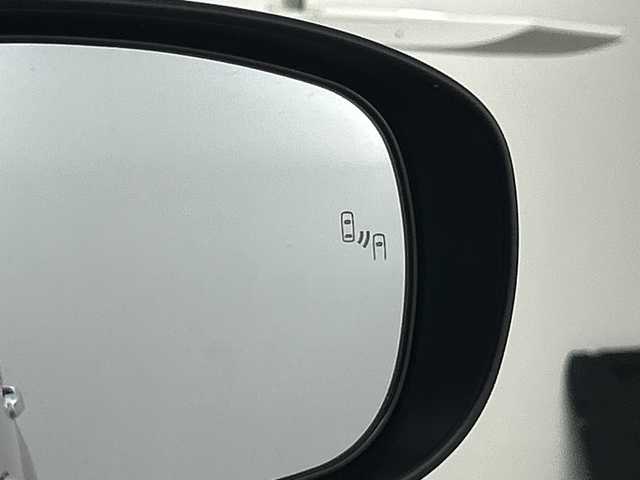 トヨタ ライズ Z 愛知県 2021(令3)年 4.9万km ファイアークォーツレッドM 禁煙車/純正7インチナビ/(CD/TV/Bluetooth)/バックカメラ/スマートアシスト/・衝突軽減ブレーキ/・レーンキープアシスト/・オートマチックハイビーム/・レーダークルーズコントロール/ブラインドスポットモニター/コーナーセンサー/前後ドライブレコーダー/ETC/前席シートヒーター/純正17インチアルミホイール/プッシュスタート/スマートキー/LEDヘッドライト/フロントフォグランプ/オートライト/純正フロアマット/ステアリングスイッチ