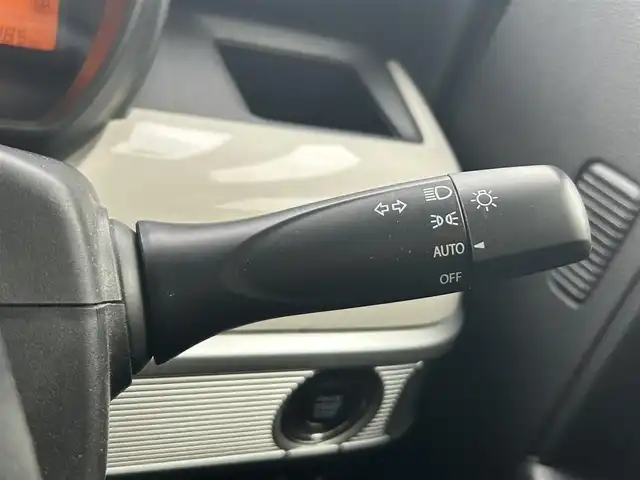 スズキ スペーシア HYBRID X 長野県 2019(令1)年 5.5万km ピュアホワイトパール/ブラック2トーン パナソニック10インチナビ（CN-F1X10BD）/FM・AM・DVD・CD・フルセグTV・Blu-ray/Bluetooth Audio/純正14インチアルミホイール/衝突被害軽減ブレーキ/両側パワースライドドア/前後ドライブレコーダー/運転席シートヒーター/ロールサンシェード/アイドリングストップ/コーナーセンサー/ルーフレール/LEDヘッドライト/オートライト/プッシュスタート/スマートキー/スペアキー/ドアバイザー/ETC