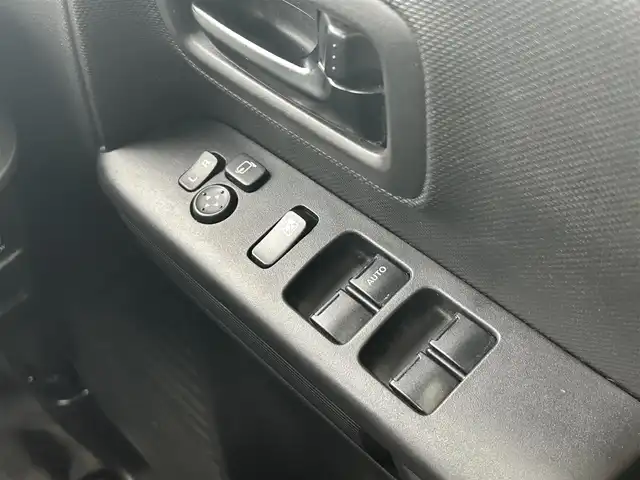 スズキ スペーシア HYBRID X 長野県 2019(令1)年 5.5万km ピュアホワイトパール/ブラック2トーン パナソニック10インチナビ（CN-F1X10BD）/FM・AM・DVD・CD・フルセグTV・Blu-ray/Bluetooth Audio/純正14インチアルミホイール/衝突被害軽減ブレーキ/両側パワースライドドア/前後ドライブレコーダー/運転席シートヒーター/ロールサンシェード/アイドリングストップ/コーナーセンサー/ルーフレール/LEDヘッドライト/オートライト/プッシュスタート/スマートキー/スペアキー/ドアバイザー/ETC