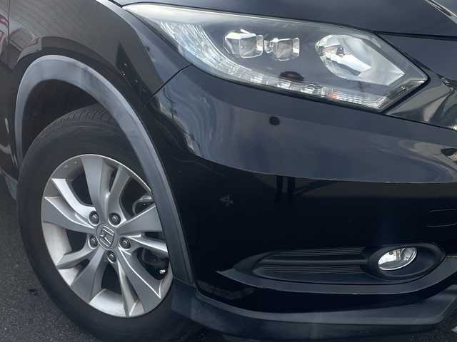 ホンダ ヴェゼル X ホンダセンシング 長野県 2016(平28)年 12.8万km クリスタルブラックパール ・純正8インチSDナビナゲーション/CD DVD フルセグTV Bluetooth/・バックカメラ/・ビルトインETC/・ワンオーナー/・ホンダセンシング/・レーダークルーズコントロール/・レーンキープアシスト/・オートマチックハイビーム/・LEDヘッドライト/・オートライト/・フォグライト/・アイドリングストップ/・横滑り防止装置/・純正16インチアルミホイール/・ドライブレコーダー/・シートヒーター(D/N)/・ウィンカーミラー/・電動格納ミラー/・スマートキー/・エンジンプッシュスタート/・フロアマット