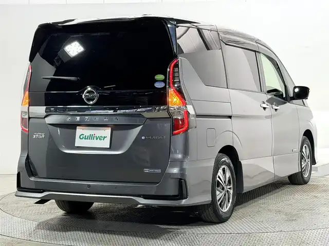 日産 セレナ e－パワー ハイウェイスター V 大阪府 2020(令2)年 4.1万km ダークメタルグレー/ダイヤモンドブラック ProPILOT 純正9incナビTV 360カメラ フリップダウンモニター デジタルインナーミラー シート＆ステアリングヒーター レーダークルコン 衝突軽減ブレーキ レーンアシスト ブラインドSM 両側パワースライドドア ETC