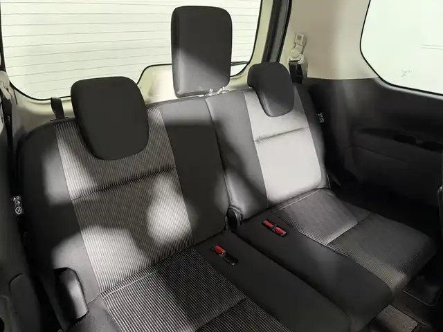 日産 セレナ e－パワー ハイウェイスター V 大阪府 2020(令2)年 4.1万km ダークメタルグレー/ダイヤモンドブラック ProPILOT 純正9incナビTV 360カメラ フリップダウンモニター デジタルインナーミラー シート＆ステアリングヒーター レーダークルコン 衝突軽減ブレーキ レーンアシスト ブラインドSM 両側パワースライドドア ETC