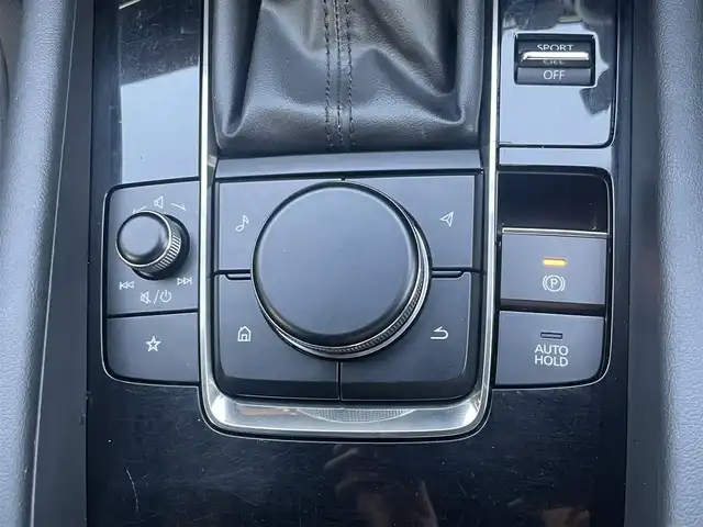 マツダ マツダ３ファストバック 20S Lパッケージ 島根県 2022(令4)年 4.6万km スノーフレイクホワイトパールマイカ ワンオーナー　/純正ナビ　/BOSEシステム /フルセグTV　/ＤＶＤ再生　/Ｂｌｕｅｔｏｏｔｈ接続　/全方位／バック／フロント／サイドカメラ/ETC　/前後ドライブレコーダー　/アダプティブクルーズコントロール/アイドリングストップ　/衝突軽減ブレーキ/前後コーナーセンサー　/本革シート　/運転席メモリーパワーシート/前席シートヒーター/ハンドルヒーター/オートハイビーム／ライト/スマートキー　/純正LEDヘッドライト　/純正１８インチアルミホイール/純正キャリパー/保証書・取扱説明書（本体＋ナビ）/スペアキー１本