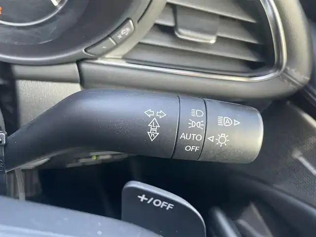 マツダ マツダ３ファストバック 20S Lパッケージ 島根県 2022(令4)年 4.6万km スノーフレイクホワイトパールマイカ ワンオーナー　/純正ナビ　/BOSEシステム /フルセグTV　/ＤＶＤ再生　/Ｂｌｕｅｔｏｏｔｈ接続　/全方位／バック／フロント／サイドカメラ/ETC　/前後ドライブレコーダー　/アダプティブクルーズコントロール/アイドリングストップ　/衝突軽減ブレーキ/前後コーナーセンサー　/本革シート　/運転席メモリーパワーシート/前席シートヒーター/ハンドルヒーター/オートハイビーム／ライト/スマートキー　/純正LEDヘッドライト　/純正１８インチアルミホイール/純正キャリパー/保証書・取扱説明書（本体＋ナビ）/スペアキー１本