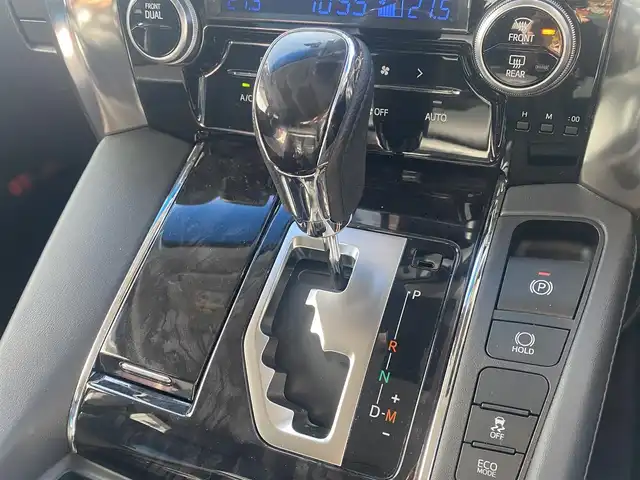 トヨタ アルファード S Cパッケージ 熊本県 2020(令2)年 4.3万km ホワイトパールクリスタルシャイン 純正ナビ/・AM/FM/USB/BT/・AppleCarPlay/AndroidAuto/・フルセグTV/バックカメラ/トヨタセーフティセンス/・レーントレーシングアラート/・クリアランスソナー/・パーキングサポートブレーキ/・ロードサインアシスト/・プリクラッシュセーフティシステム/・オートマチックハイビーム/・レーダークルーズコントロール/前後コーナーセンサー/前後ドライブレコーダー/革巻きステアリング/・ステアリングリモコン/・ステアリングヒーター/レザーシート/・D/N席パワーシート/・D席シートメモリー/・D/N席シートヒーター/・D/N席エアシート/オートライト/・LEDライト/・フォグランプ/パワーバックドア/純正ビルトインETC/電動格納ミラー/・ウィンカーミラー/MODELISTA/電動サイドブレーキ/・ホールドボタン/純正ドアバイザー/純正アルミホイール/社外フロアマット/スマートキー/・スペアキー