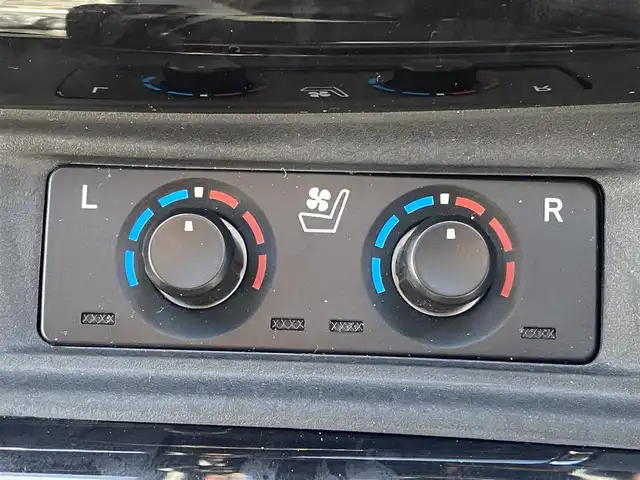 トヨタ アルファード S Cパッケージ 熊本県 2020(令2)年 4.3万km ホワイトパールクリスタルシャイン 純正ナビ/・AM/FM/USB/BT/・AppleCarPlay/AndroidAuto/・フルセグTV/バックカメラ/トヨタセーフティセンス/・レーントレーシングアラート/・クリアランスソナー/・パーキングサポートブレーキ/・ロードサインアシスト/・プリクラッシュセーフティシステム/・オートマチックハイビーム/・レーダークルーズコントロール/前後コーナーセンサー/前後ドライブレコーダー/革巻きステアリング/・ステアリングリモコン/・ステアリングヒーター/レザーシート/・D/N席パワーシート/・D席シートメモリー/・D/N席シートヒーター/・D/N席エアシート/オートライト/・LEDライト/・フォグランプ/パワーバックドア/純正ビルトインETC/電動格納ミラー/・ウィンカーミラー/MODELISTA/電動サイドブレーキ/・ホールドボタン/純正ドアバイザー/純正アルミホイール/社外フロアマット/スマートキー/・スペアキー