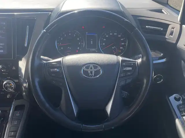トヨタ アルファード S Cパッケージ 熊本県 2020(令2)年 4.3万km ホワイトパールクリスタルシャイン 純正ナビ/・AM/FM/USB/BT/・AppleCarPlay/AndroidAuto/・フルセグTV/バックカメラ/トヨタセーフティセンス/・レーントレーシングアラート/・クリアランスソナー/・パーキングサポートブレーキ/・ロードサインアシスト/・プリクラッシュセーフティシステム/・オートマチックハイビーム/・レーダークルーズコントロール/前後コーナーセンサー/前後ドライブレコーダー/革巻きステアリング/・ステアリングリモコン/・ステアリングヒーター/レザーシート/・D/N席パワーシート/・D席シートメモリー/・D/N席シートヒーター/・D/N席エアシート/オートライト/・LEDライト/・フォグランプ/パワーバックドア/純正ビルトインETC/電動格納ミラー/・ウィンカーミラー/MODELISTA/電動サイドブレーキ/・ホールドボタン/純正ドアバイザー/純正アルミホイール/社外フロアマット/スマートキー/・スペアキー