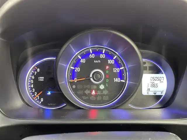 ホンダ Ｎ ＷＧＮ カスタム G 熊本県 2016(平28)年 5.1万km プレミアムホワイトパールⅡ 純正ディスプレイオーディオWX-171CP（ＣＤ・ＢＴ・ワンセグ・ＵＳＢ・HDMI）/バックカメラ　/ＥＴＣ　/社外前方ドライブレコーダー　/アイドリングストップ　/衝突軽減ブレーキ　/横滑り防止　/純正フロアマット/純正１４インチAW/オートライト/HIDライト/フォグライト/スマートキー/プッシュスタート/保証書/取扱説明書