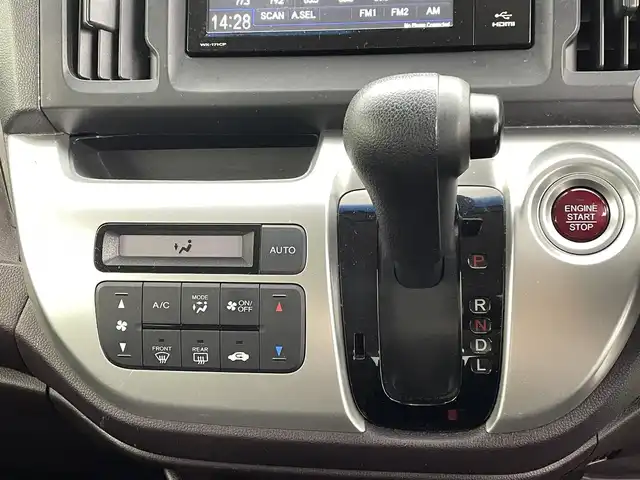 ホンダ Ｎ ＷＧＮ カスタム G 熊本県 2016(平28)年 5.1万km プレミアムホワイトパールⅡ 純正ディスプレイオーディオWX-171CP（ＣＤ・ＢＴ・ワンセグ・ＵＳＢ・HDMI）/バックカメラ　/ＥＴＣ　/社外前方ドライブレコーダー　/アイドリングストップ　/衝突軽減ブレーキ　/横滑り防止　/純正フロアマット/純正１４インチAW/オートライト/HIDライト/フォグライト/スマートキー/プッシュスタート/保証書/取扱説明書